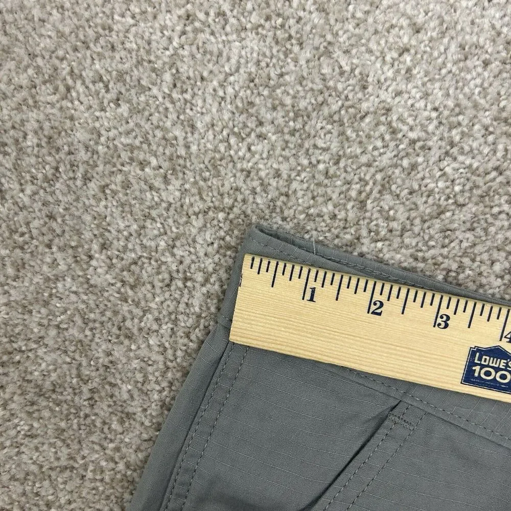 Levis Men's Size‎ 38 Loose Through Thigh Carrier Cargo Shorts NEW